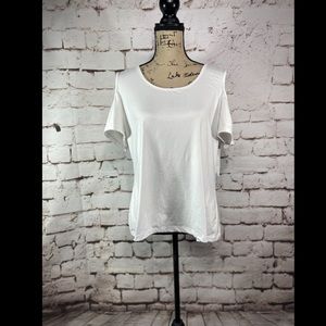 Classic white tee with a twisted